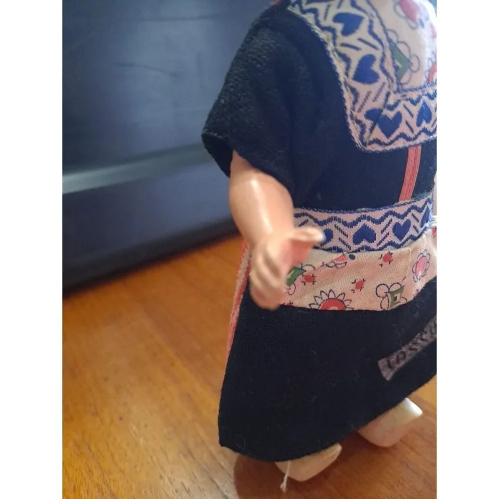 Antique Bisque Head Dutch Lassie Costumed‎ Doll 1900s Dress